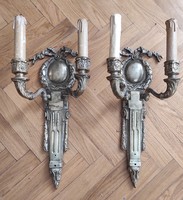 Beautiful antique double arm wall brackets in a pair of bronze castings. Video included.