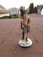 Antik szüretelő fiú - porcelán figura - jelzett - Meissenit követő manifaktúra terméke