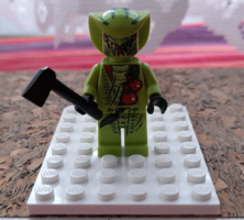 Lego Ninjago zöld kígyó nindzsa minifigura Lasha