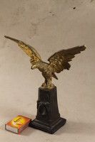 Bronze eagle statue 820