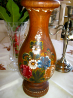 Fa festett  váza