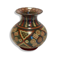 Vase by Eosinos zsolnay, based on the plan of Pompár gyula
