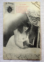 Antik francia  fotó képeslap  poloska a hölgy ágyában