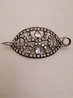 Silver-plated bun buckle