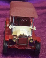 Old English matchbox auto, Lesney vintage car 4. (L2365)