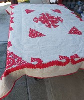 Beautiful red patterned embroidered linen tablecloth bedspread village tablecloth kalotaszegi? Nostalgia