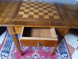 Inlaid chess table