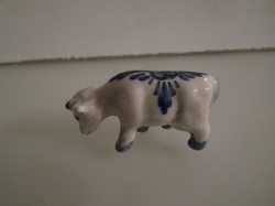 Porcelain - hand-painted - miniature - cow - Dutch - 5 x 2.5 x 2 cm - flawless