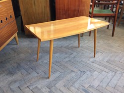 Régi retro skandináv stílusú asztal mid century