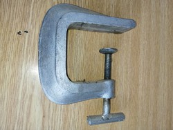 Old tool, metal vise
