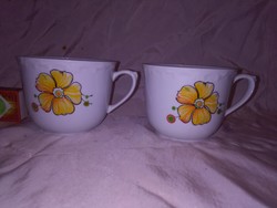 Két darab sárga virágos Kahla teás csésze - együtt