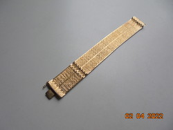 1940 Art-Deco 18K arany lemezzel texturált széles karkötő hajlékony elemekkel CT 18 750 jelzéssel