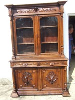 Renaissance carved sideboard cabinet showcase