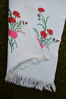 Vászon konyha ruha kéztörlő hímzett virág szegfű mintás kézi szőttes 84 x 52 cm + rojt