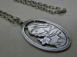 Gyönyörű antik Mária ezüstmedál lánccal