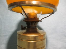 ​Lámpagyári működő petróleum lámpa