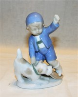 Kisfiu kutyával - Grafenthal porcelán figura
