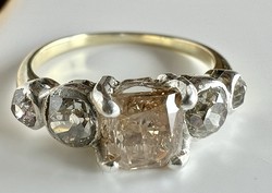 Antik Briliáns (1,8 Ct) Arany (2,8 g) gyűrű, középen 1 Ct  Fancy Yellow és 0,8 Ct régi kővekkel!