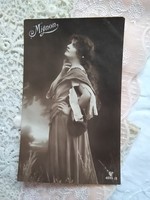 Antik  romantikus képeslap/fotólap  szépséges hosszú hajú hölgy 1913