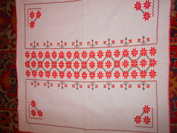 Tablecloth with cross stitching in Bereg 75 cm x 73 cm