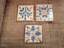 Ceramic decorative tiles, size 9.5x9.5x0.5 cm.