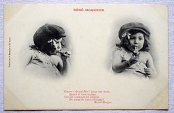 Antik Bergeret fotó képeslap  pipázó baba