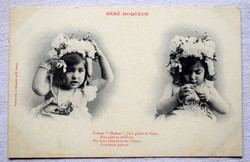 Antik Bergeret fotó képeslap  magát díszítgető kislány baba