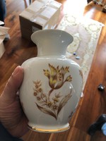 Hollóházi porcelán váza, 16 cm magas, ritkaság.