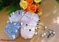 Extra long, feminine, sexy - very showy, quality necklace with rose beads