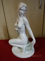 Aquincum porcelán figurális szobor, akt nő törölközővel, magassága 30 cm. Vanneki! Jókai.