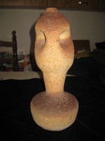 Simó Ágoston  , érdekes  , egyedi   samott  vázája  36 cm  , hibátlan