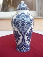 Nagyméretű Wallendorfi  fedeles váza,,37 cm,,Hibátlan,,most 1 foritról..