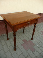 Antique walnut veneer desk / laptop table that can be opened as a dining table