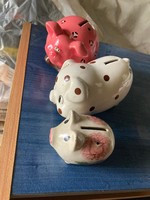 Money box porcelain piglets in one