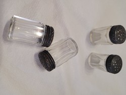 Salt shaker with glass and metal lid