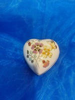 Zsolnay heart shape - victorian patterned bonbonier