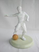 Focista labdarúgó festett fém figura