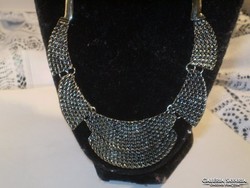 Unique collar necklace