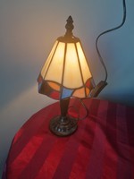 Tiffany stílusú asztali lámpa