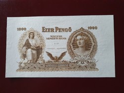 Szálasi's draft of 1000 pengő banknotes.