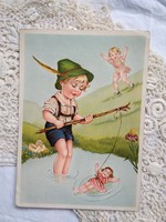 Antik litho/litográfiás gyerekmotívumos képeslap, horgászó kisfiú, játékbabák 1910 körüli