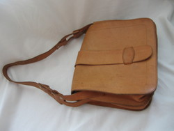 Old natural leather women's bag
