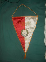 Régi zászló repülős emblémával kecskeméti honvéd mezőfi se 1959