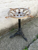 Cast iron stand / table