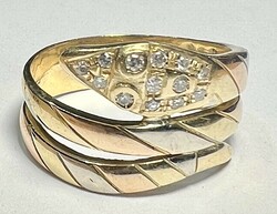 1 Forintról! 18 karátos 3 színű Arany (6,6 g) Briliáns (0,15 Ct) Kígyó formájú gyűrű, fehér kövekkel
