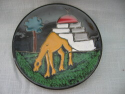 Retro ruscha ceramic camel wall plate
