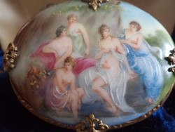 Hand painted - antique porcelain brooch miniature