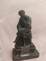 Petőfi tin statue