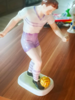 Hollóház soccer player figure