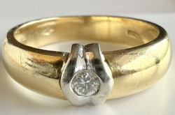 83T. 1 Forintról! 18 karátos Arany (4,7 g) Briliáns (0,08 Ct) gyűrű, Hófehér Víztiszta kővel!